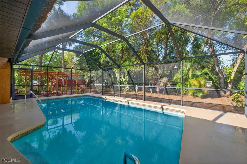 17411 Williamsburg Drive North Fort Myers FL 33917