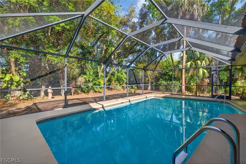 17411 Williamsburg Drive North Fort Myers FL 33917