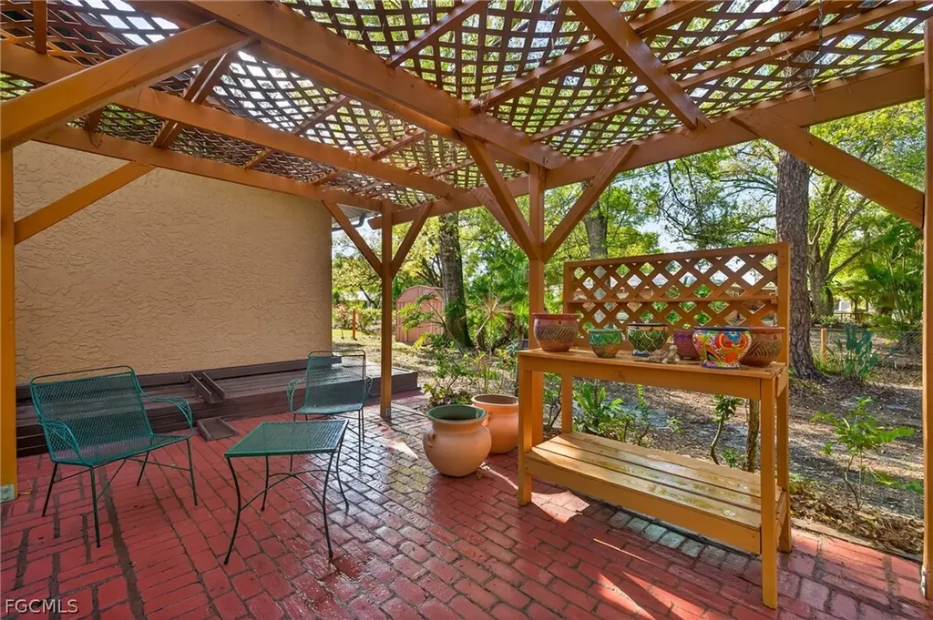 17411 Williamsburg Drive North Fort Myers FL 33917