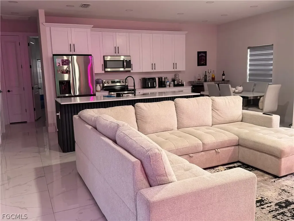 1306 NE 9th Avenue Cape Coral FL 33909