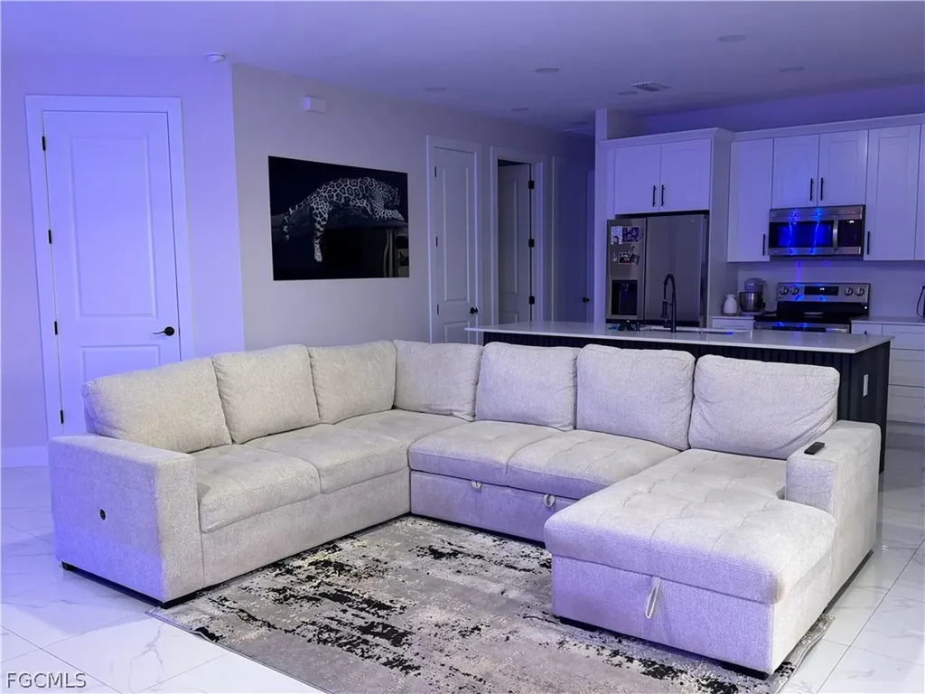 1306 NE 9th Avenue Cape Coral FL 33909