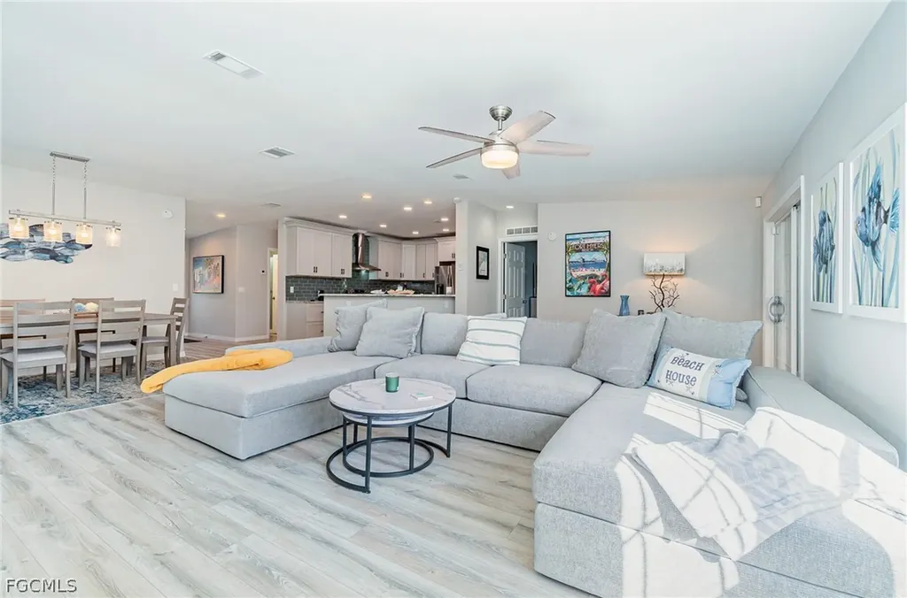 17561 Canal Cove Court Fort Myers Beach FL 33931