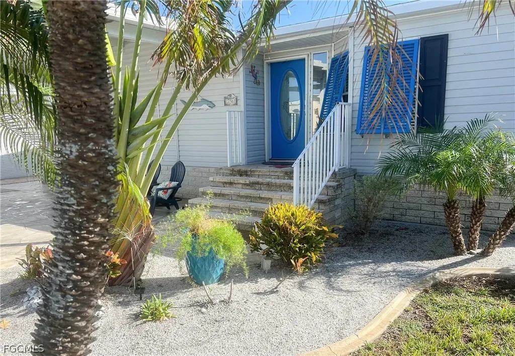 17561 Canal Cove Court Fort Myers Beach FL 33931