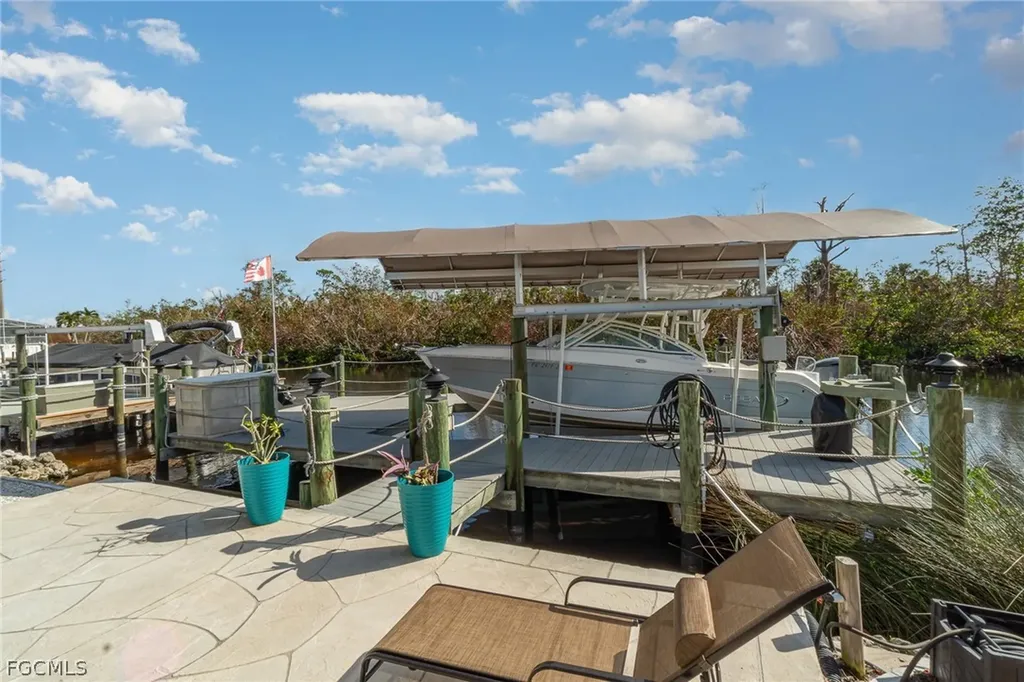 17561 Canal Cove Court Fort Myers Beach FL 33931