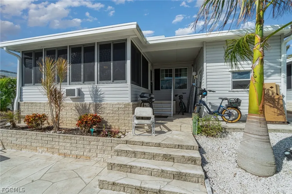 17561 Canal Cove Court Fort Myers Beach FL 33931