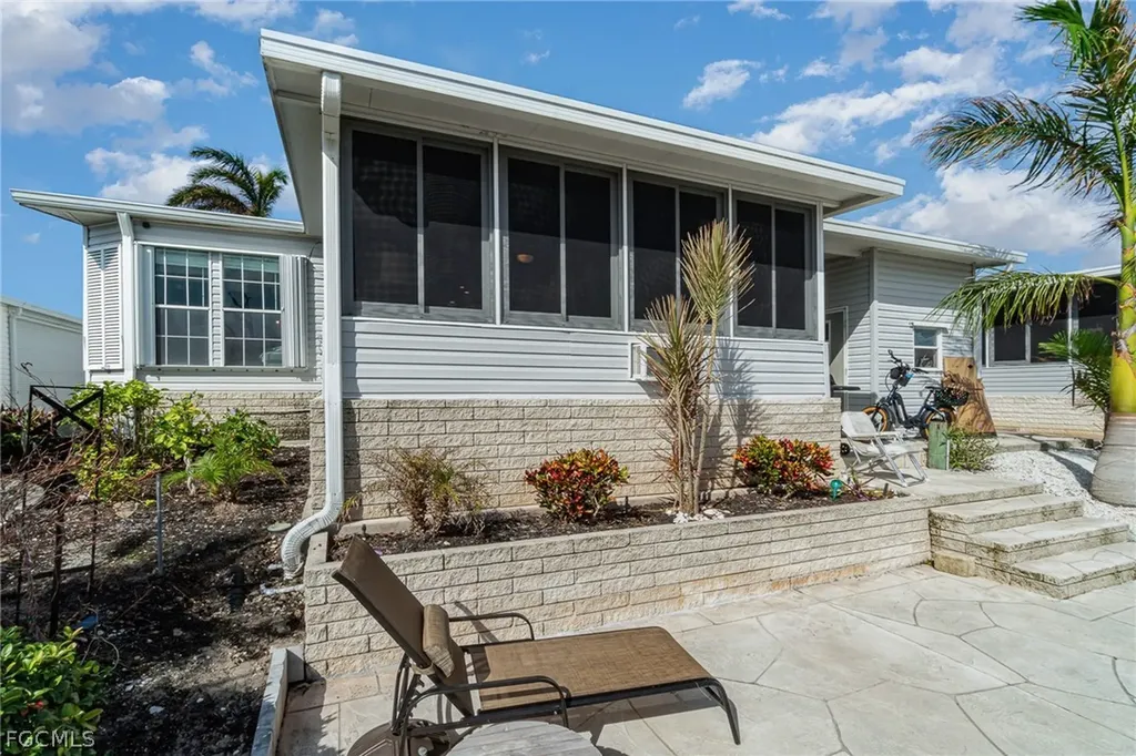 17561 Canal Cove Court Fort Myers Beach FL 33931