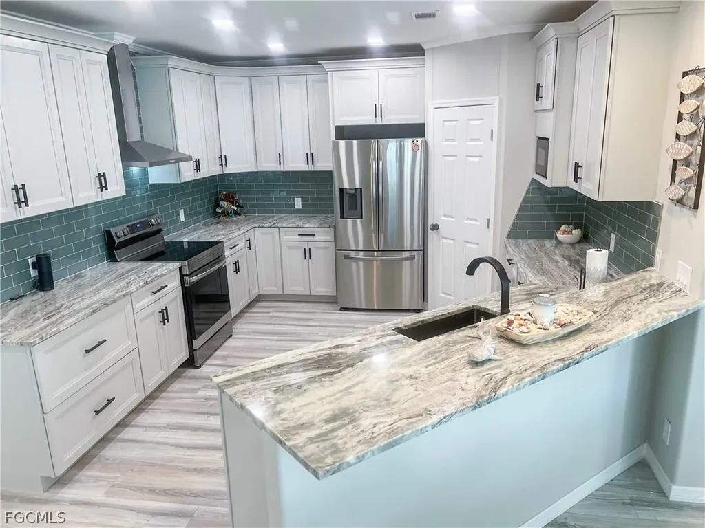 17561 Canal Cove Court Fort Myers Beach FL 33931