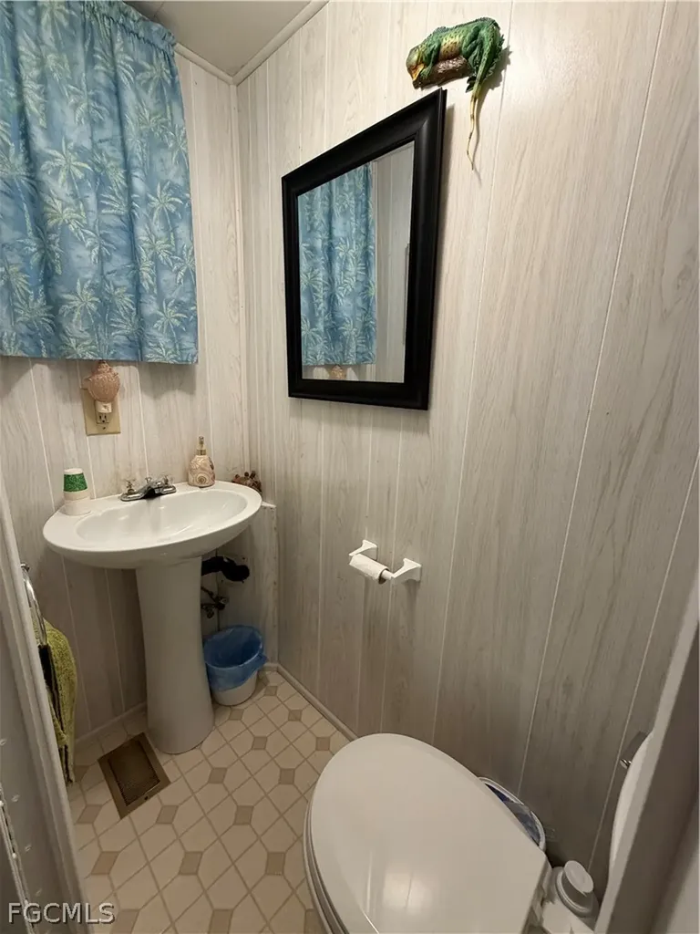 113 Chisholm Trail North Fort Myers FL 33917