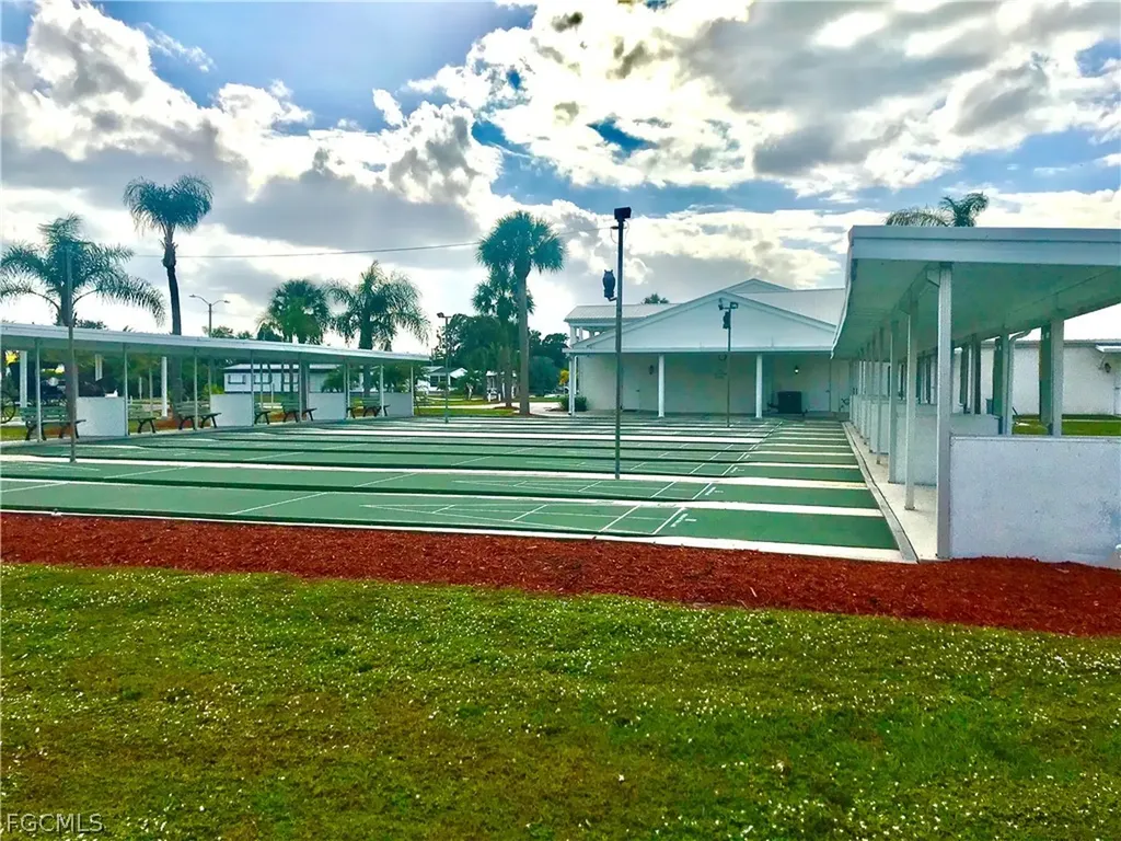 113 Chisholm Trail North Fort Myers FL 33917