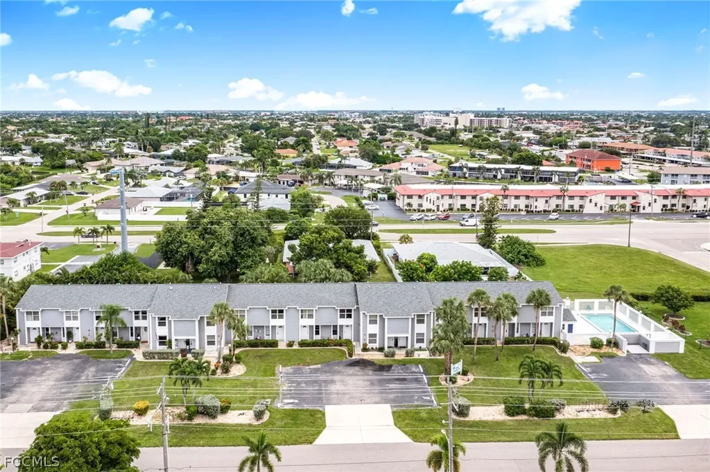 4641 SW Santa Barbara Place Cape Coral FL 33914