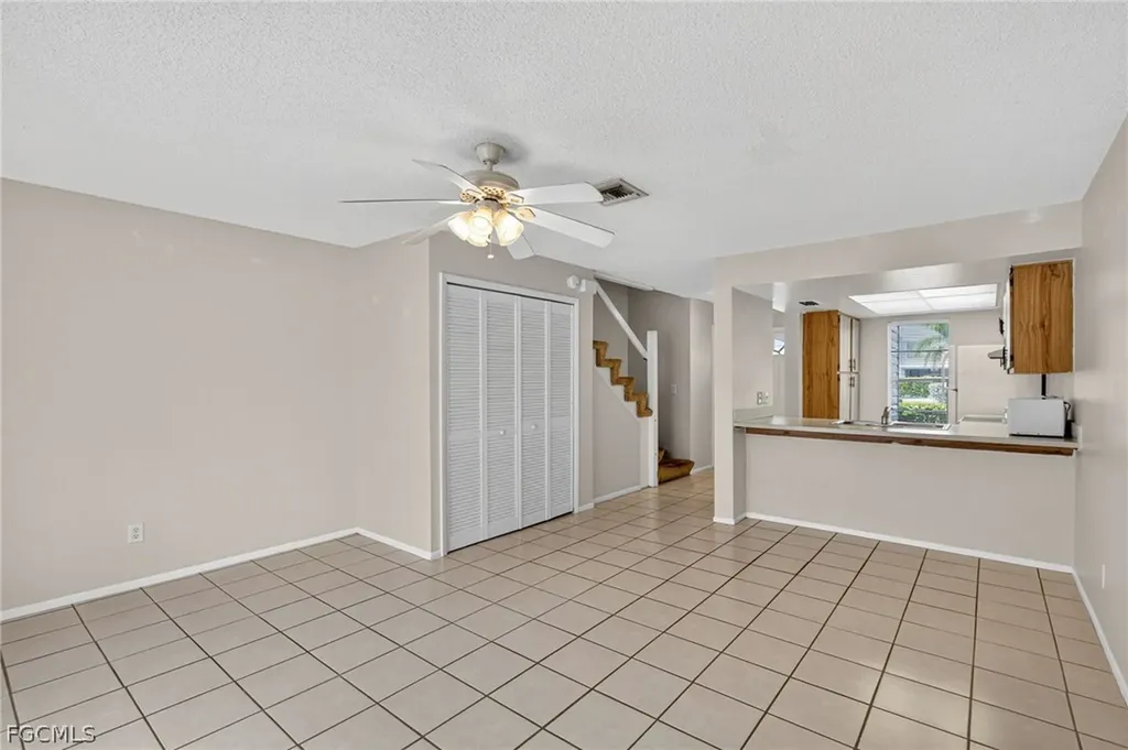 4641 SW Santa Barbara Place Cape Coral FL 33914