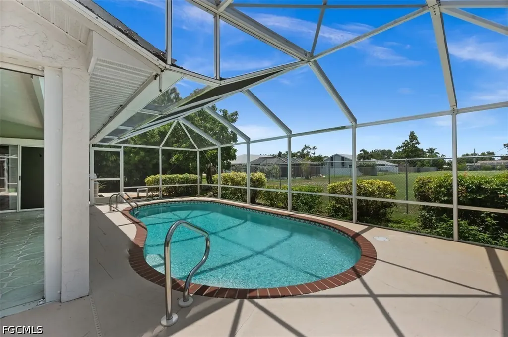 7305 Constitution Circle Fort Myers FL 33967