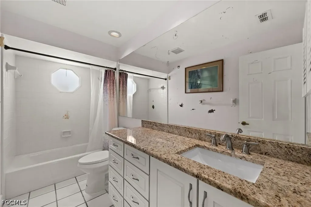 7305 Constitution Circle Fort Myers FL 33967