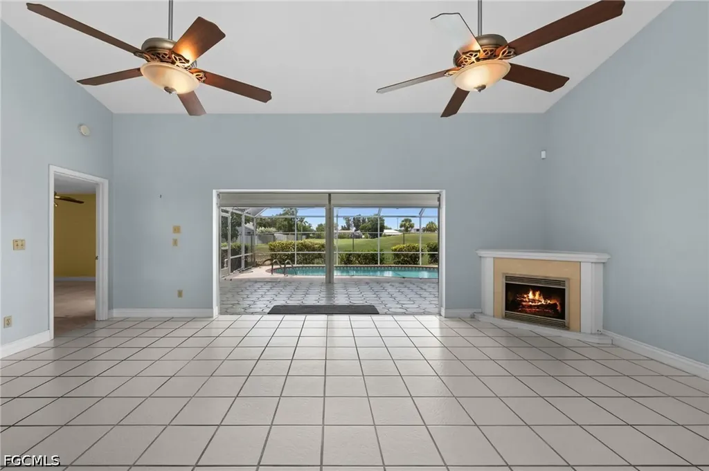 7305 Constitution Circle Fort Myers FL 33967