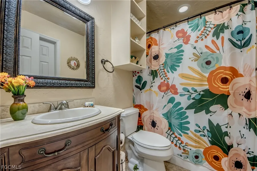 1617 SW 25th Lane Cape Coral FL 33914