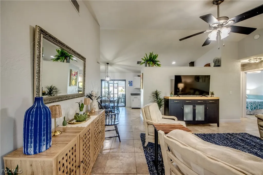 1617 SW 25th Lane Cape Coral FL 33914