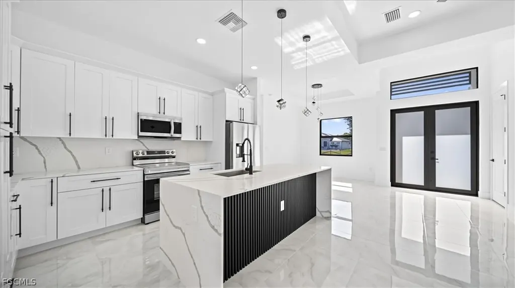 7608 8th Place Labelle FL 33935