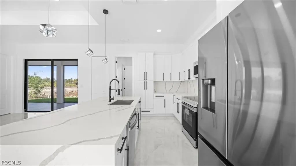 7608 8th Place Labelle FL 33935