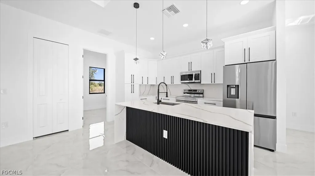 7608 8th Place Labelle FL 33935
