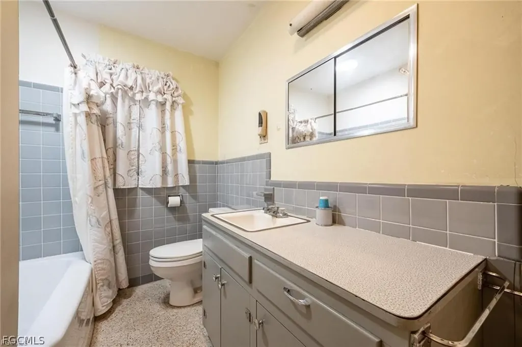 2030 Fort Denaud Road Labelle FL 33935