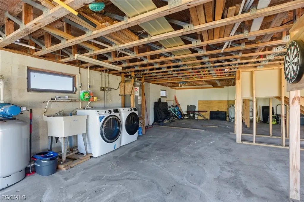 373 Hile Lane Punta Gorda FL 33982