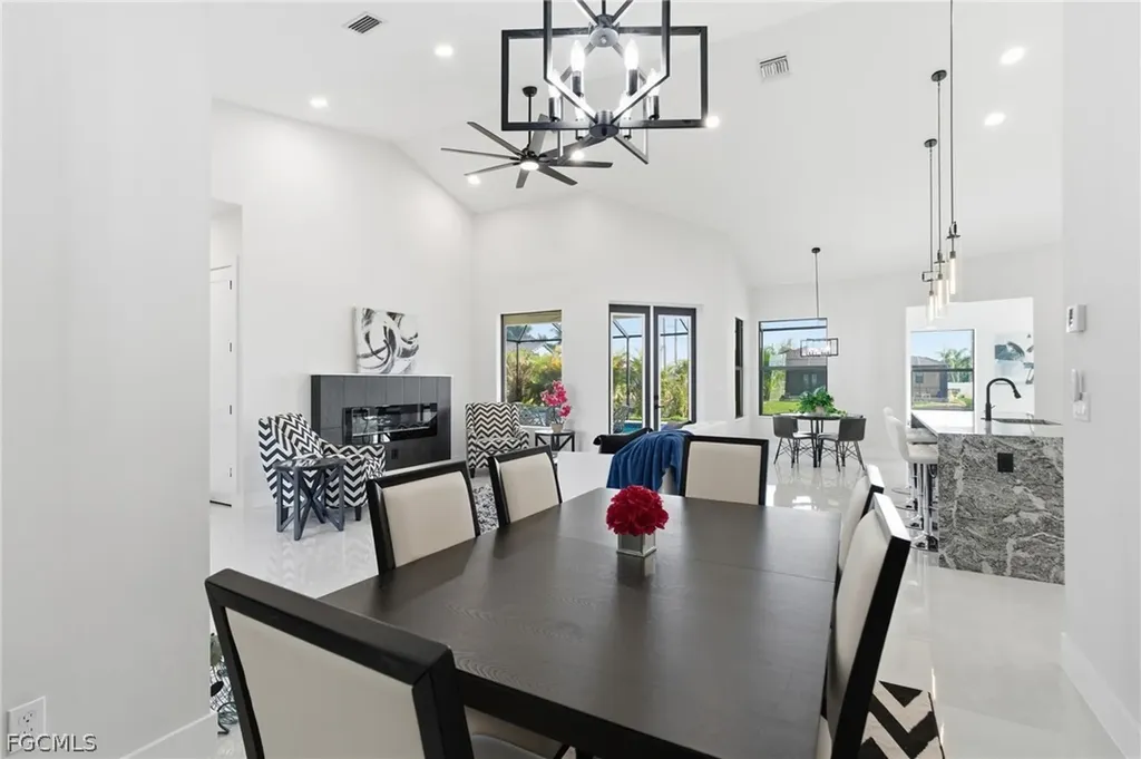 2000 SW 30th Terrace Cape Coral FL 33914