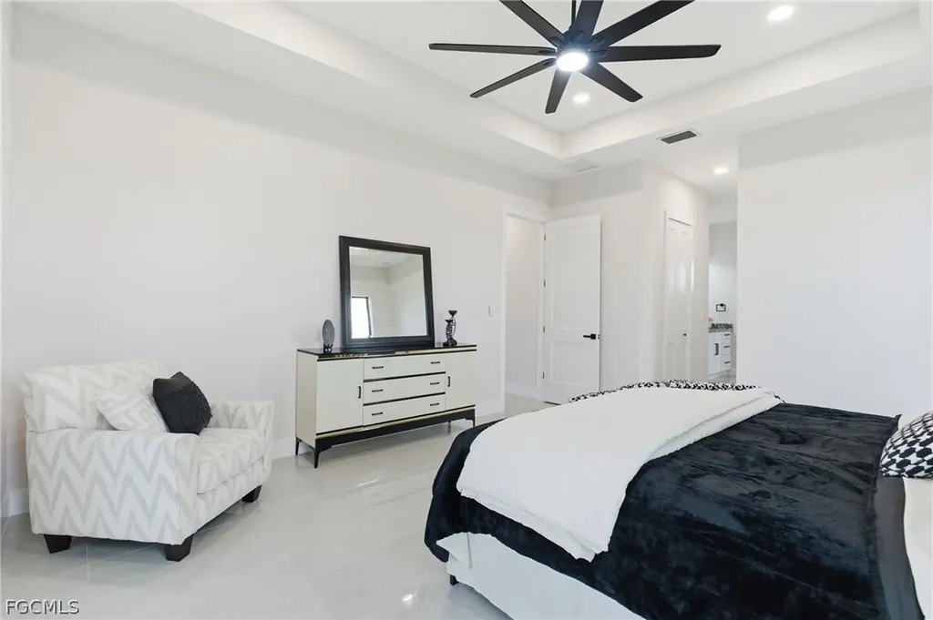 2000 SW 30th Terrace Cape Coral FL 33914