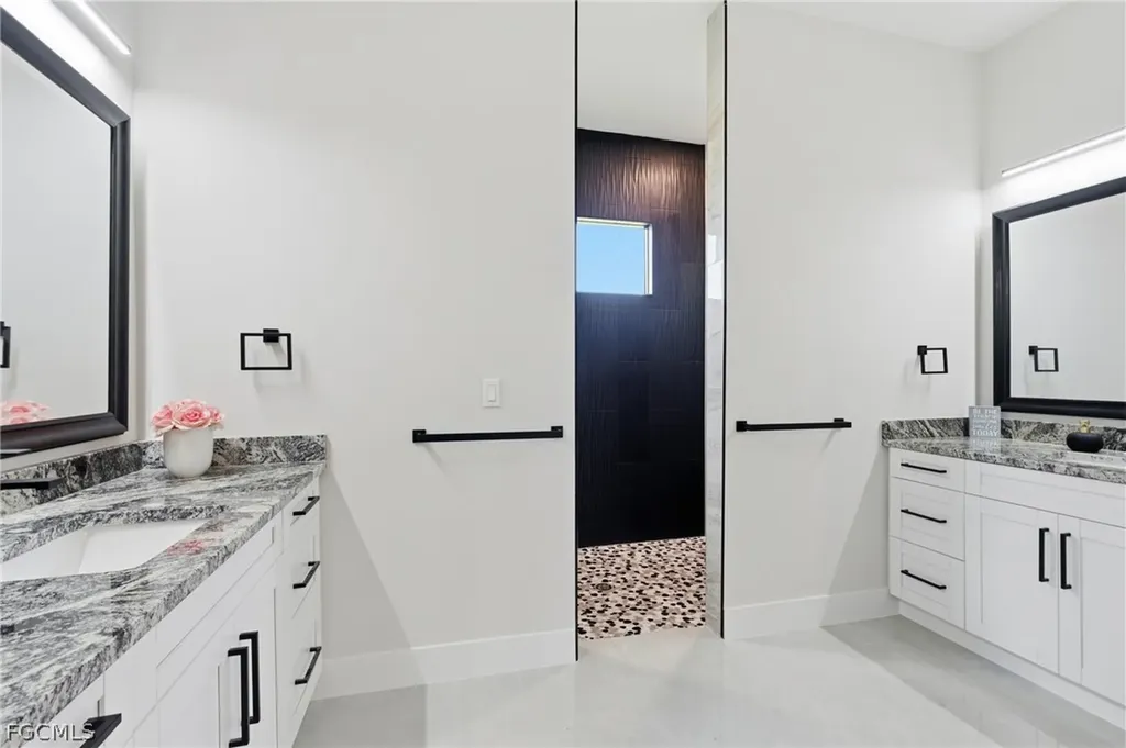 2000 SW 30th Terrace Cape Coral FL 33914