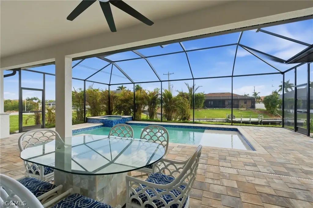 2000 SW 30th Terrace Cape Coral FL 33914