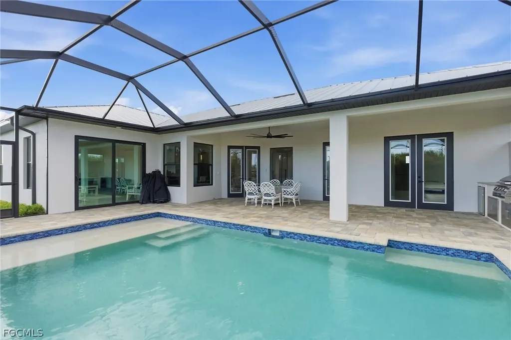 2000 SW 30th Terrace Cape Coral FL 33914