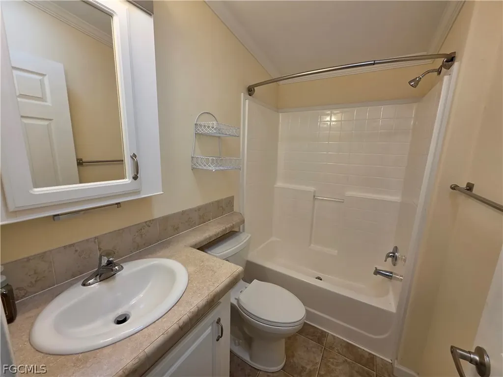 5881 Brightwood Drive Fort Myers FL 33905