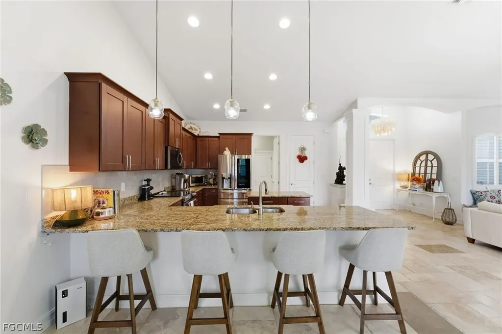 3905 Agualinda Boulevard Cape Coral FL 33914