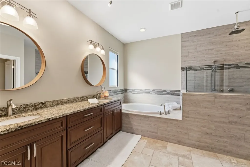 3905 Agualinda Boulevard Cape Coral FL 33914