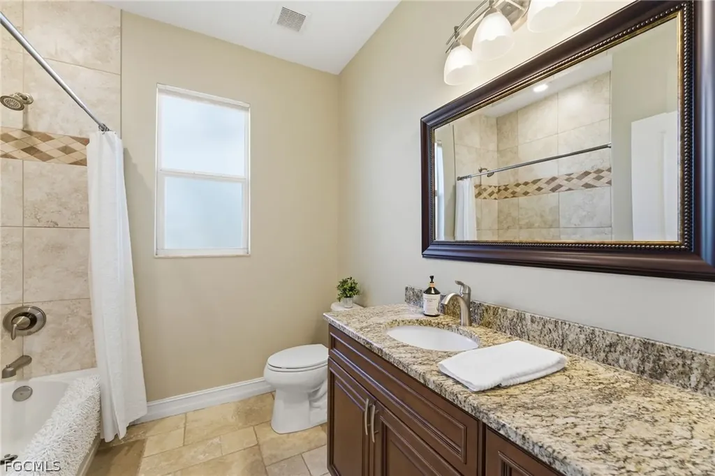 3905 Agualinda Boulevard Cape Coral FL 33914