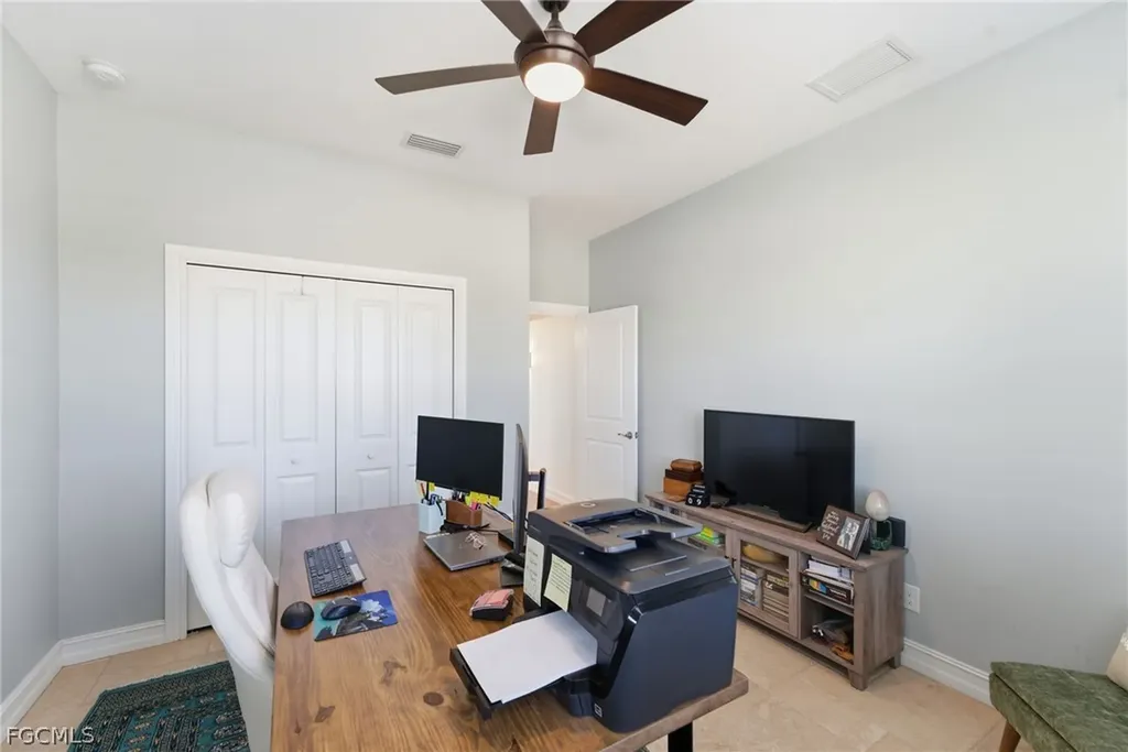3905 Agualinda Boulevard Cape Coral FL 33914