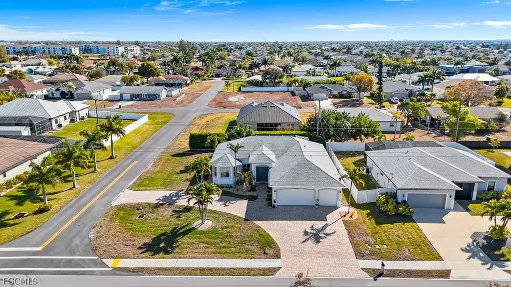 3905 Agualinda Boulevard Cape Coral FL 33914