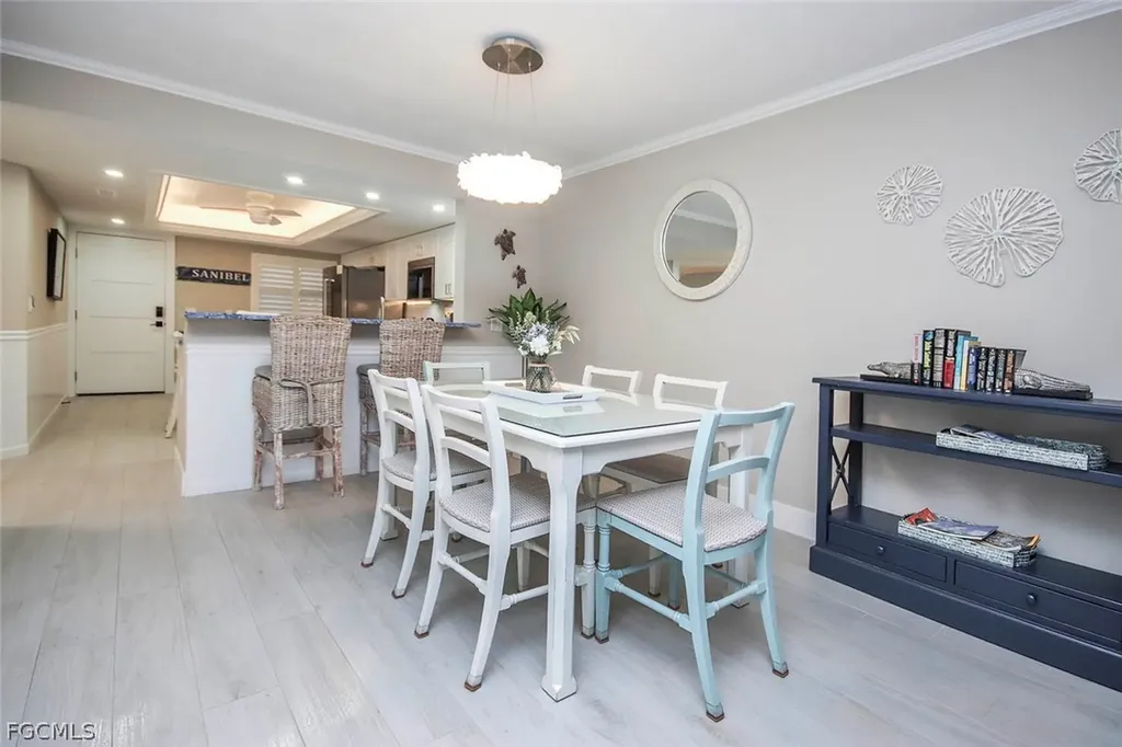 2445 W Gulf Drive Sanibel FL 33957