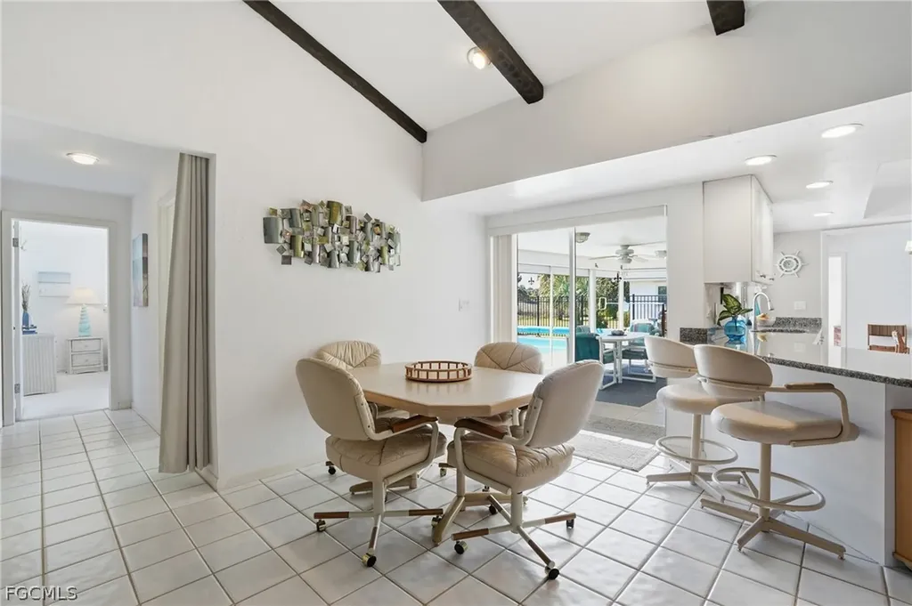 3878 SE 7th Place Cape Coral FL 33904