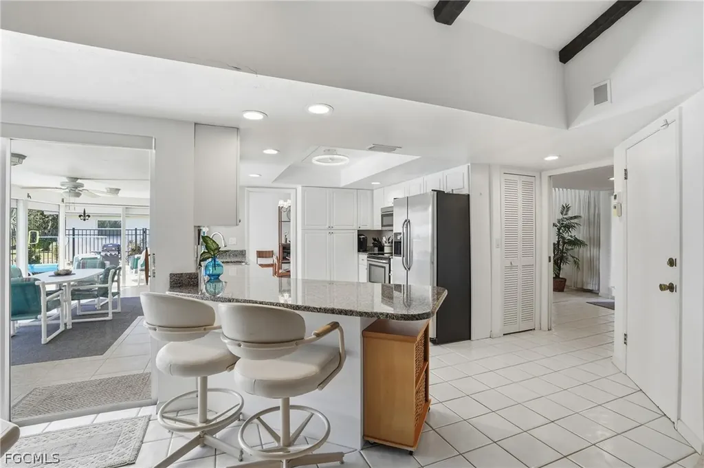 3878 SE 7th Place Cape Coral FL 33904