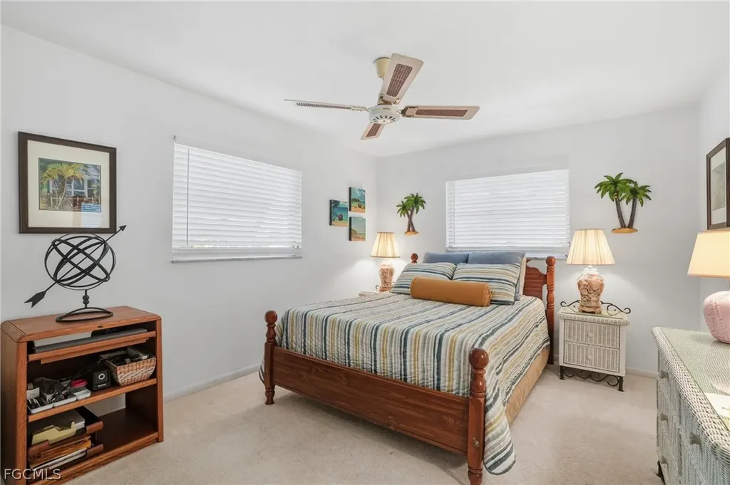 3878 SE 7th Place Cape Coral FL 33904
