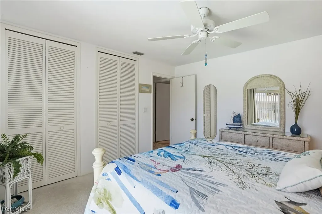3878 SE 7th Place Cape Coral FL 33904