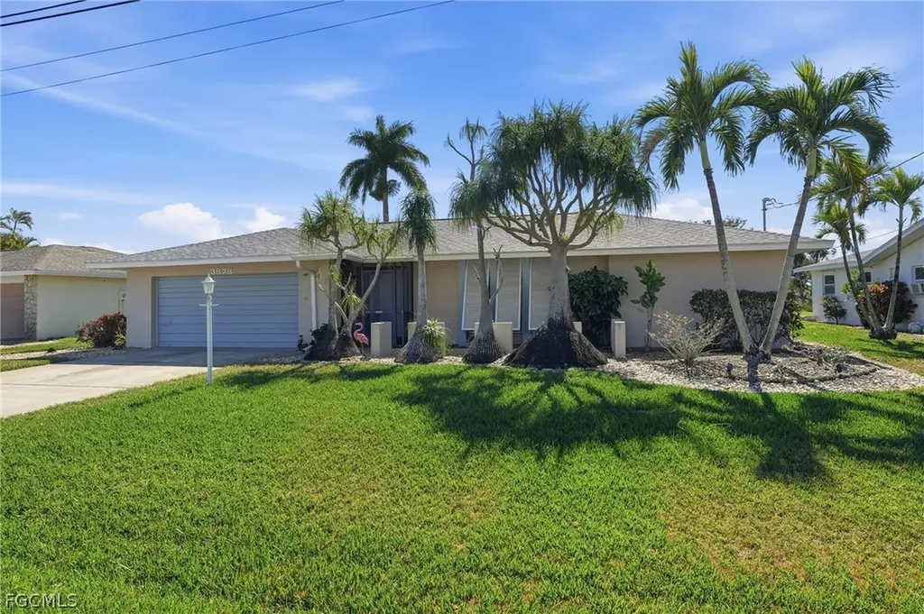 3878 SE 7th Place Cape Coral FL 33904