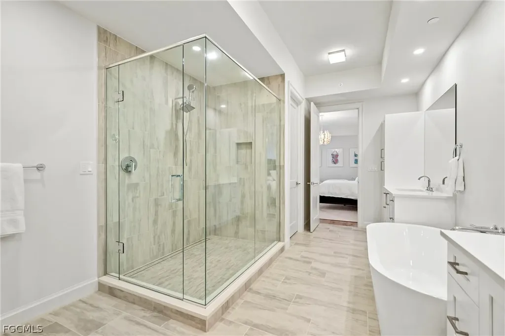 1125 Central Avenue Naples FL 34102