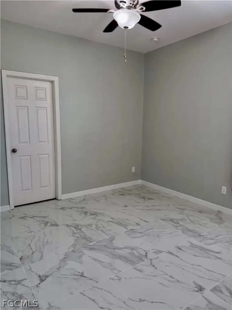 2322 SW 27th Street Cape Coral FL 33914