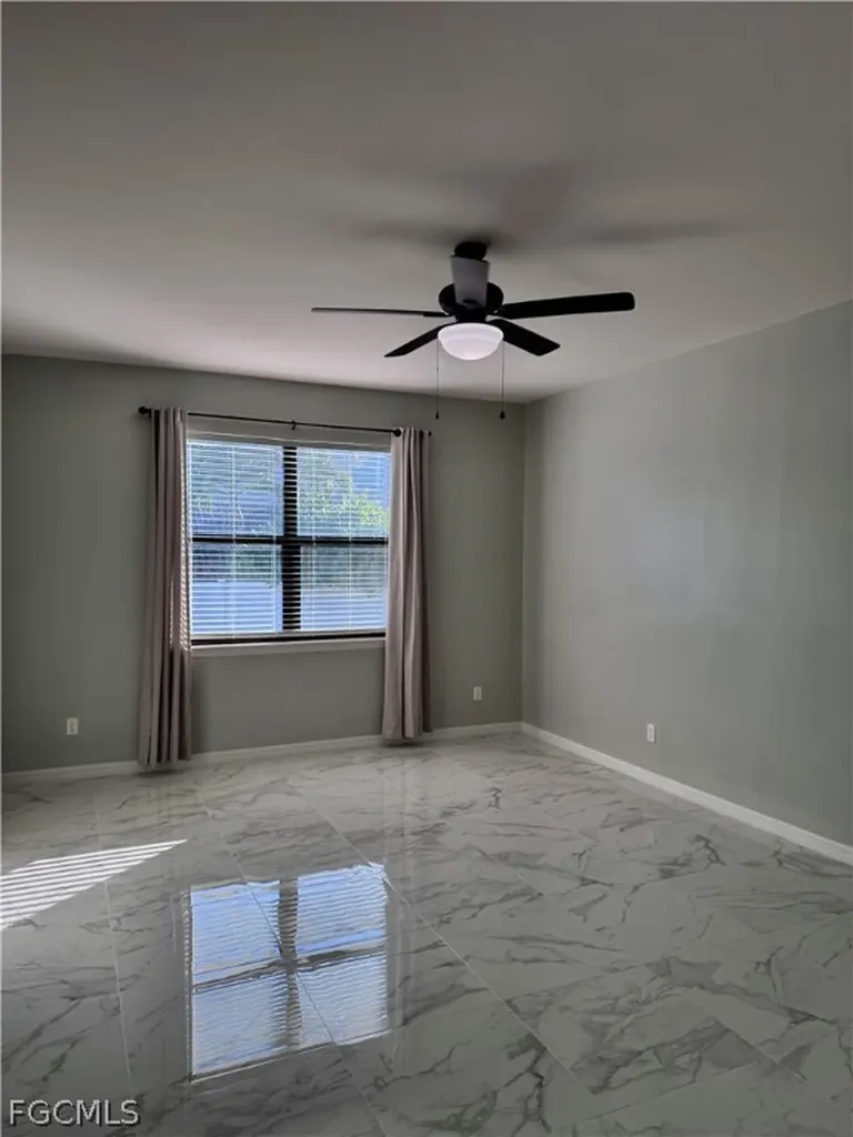 2322 SW 27th Street Cape Coral FL 33914