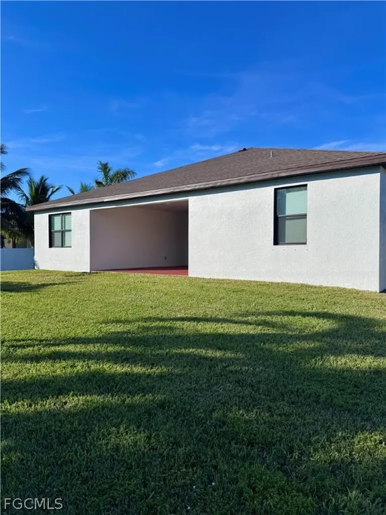 2322 SW 27th Street Cape Coral FL 33914