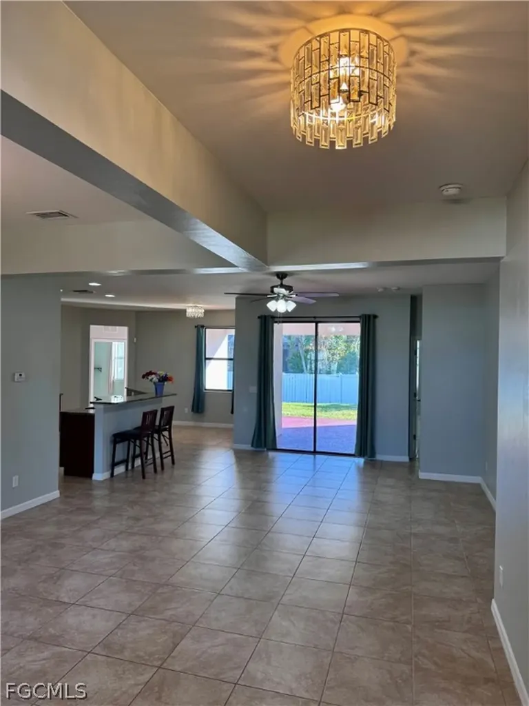 2322 SW 27th Street Cape Coral FL 33914