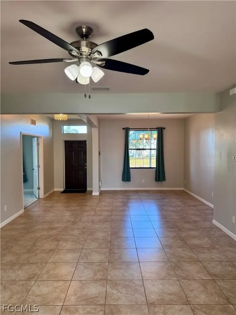 2322 SW 27th Street Cape Coral FL 33914