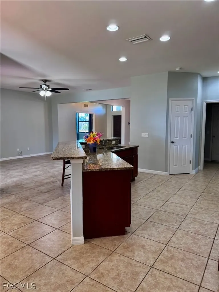 2322 SW 27th Street Cape Coral FL 33914