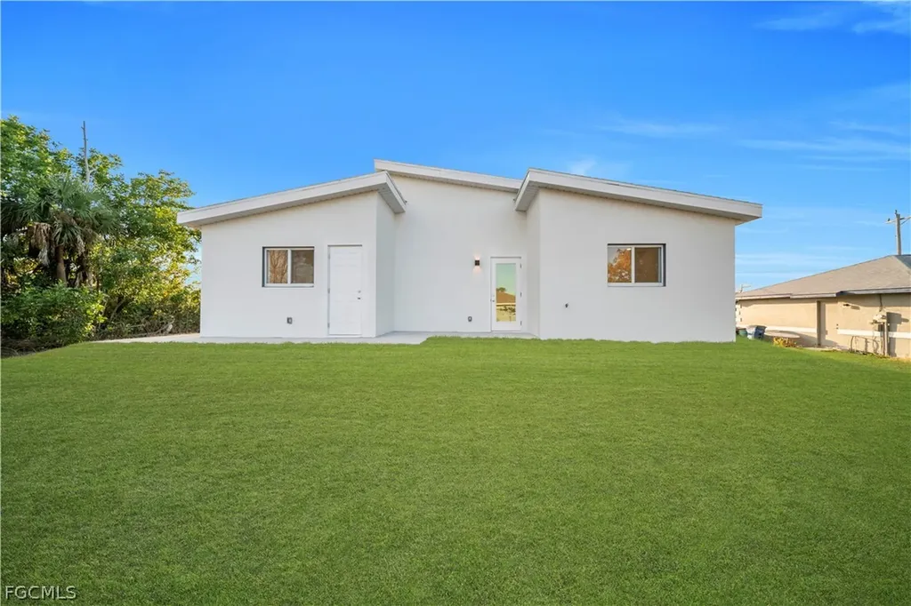 424 Alabama Road S Lehigh Acres FL 33936